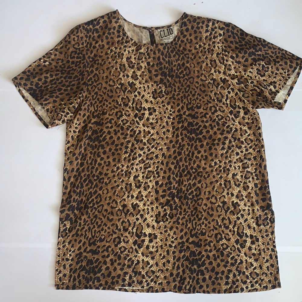 Clio Vintahe 100% Silk Leopard Print Blouse Size Medium